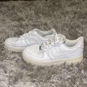 i haven’t worn them in like a year lol, my favorite pair of shoes forever though